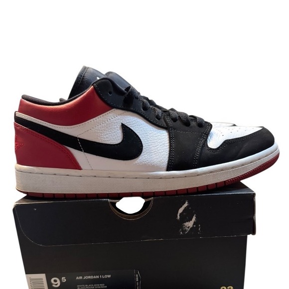 Nike Air Jordan 1 Low Black Toe Red White Shoes Men's Size‎ 9.5
